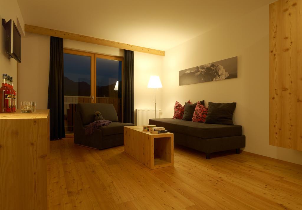 Hotel Tirolerhof Rodengo Habitación foto